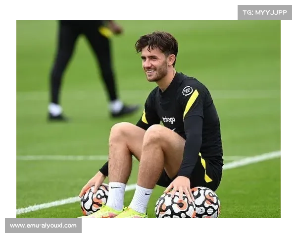 切尔西教练团队着手改进防守体系力求提升整体稳固性 切尔西教练团队着手改进防守体系力求提升整体稳固性